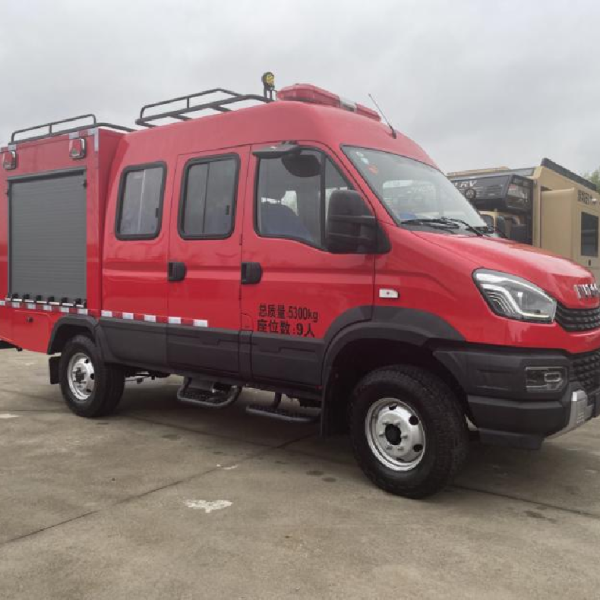 Zhongyi brand four-wheel drive 6-9 seat engineering vehicle